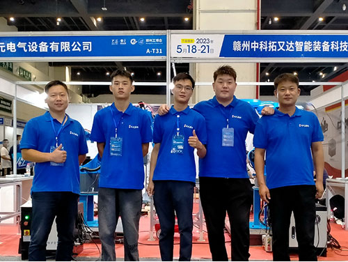 郑州北元机器人公司团队齐心协力勇创2022年郑州工博会辉煌！