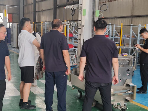 欢迎广西客户来我厂考察指导