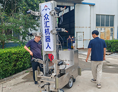 6喷头鸡舍清洗机器人测试
